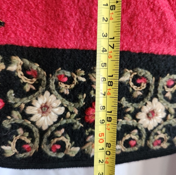 Raspberry Wool Vest - Picture 6 of 8